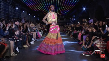 MANISH ARORA WOMAN SPRING SUMMER 2016 FASHION SHOW